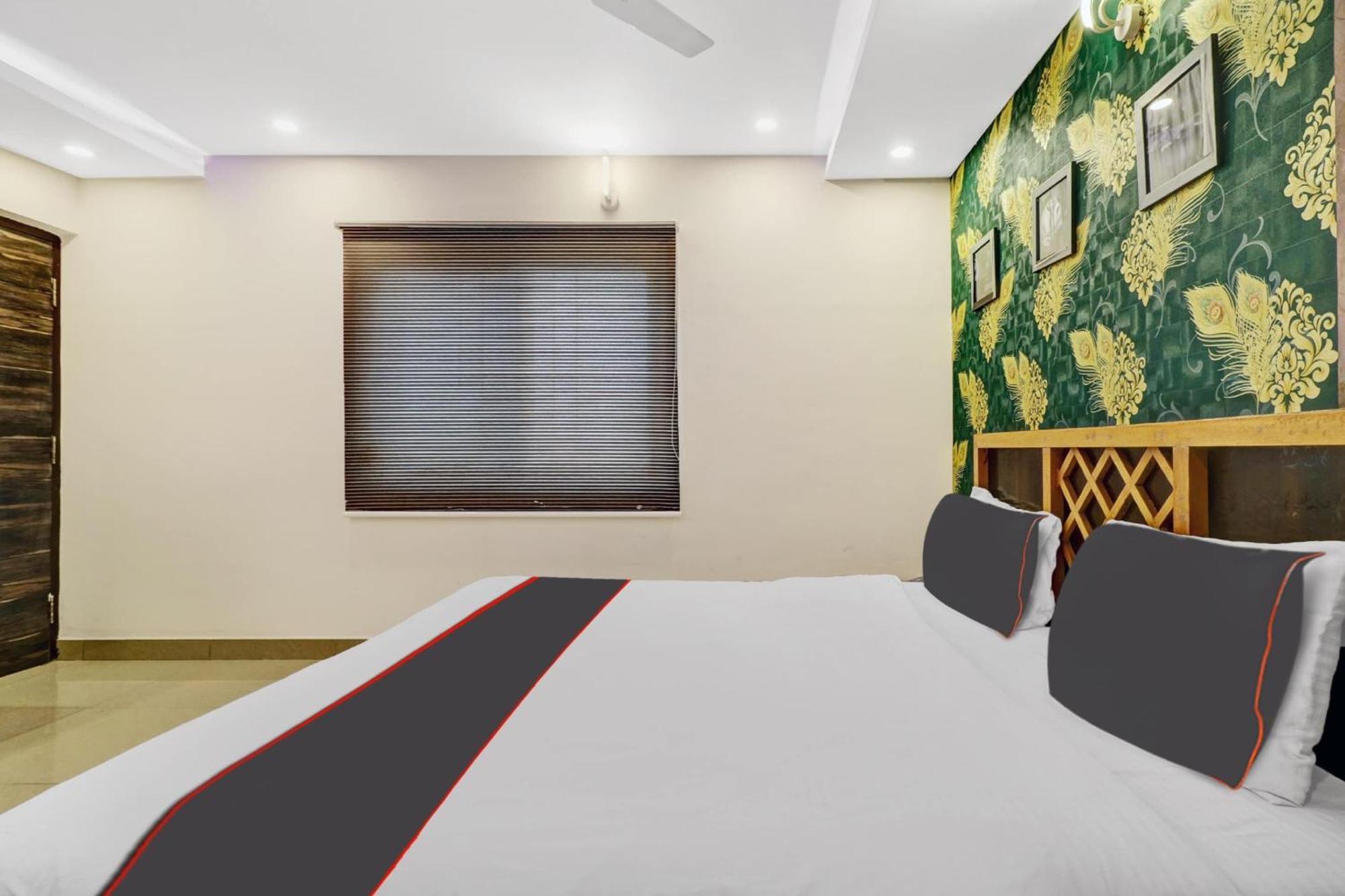 Отель Super Collection O Manasi Residency Бангалор Экстерьер фото