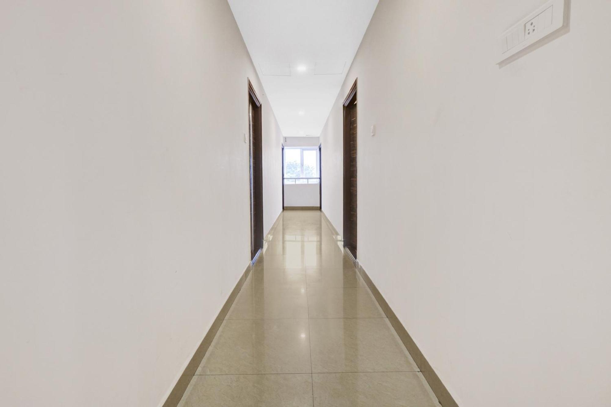 Отель Super Collection O Manasi Residency Бангалор Экстерьер фото
